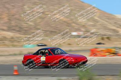 media/Oct-01-2022-Team Topak Racing (Sat) [[f860fb51be]]/2-Inter Low 2/session 2 turn 11/